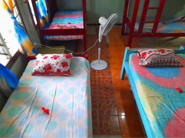Mana Lagoon Backpackers Villa Екстериор снимка