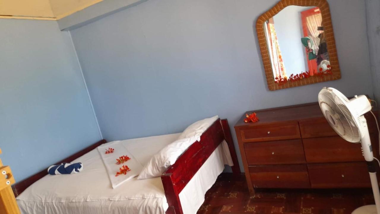 Mana Lagoon Backpackers Villa Екстериор снимка